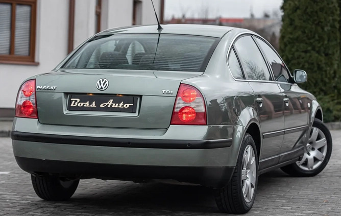 Volkswagen Passat cena 15900 przebieg: 272123, rok produkcji 2003 z Glinojeck małe 254